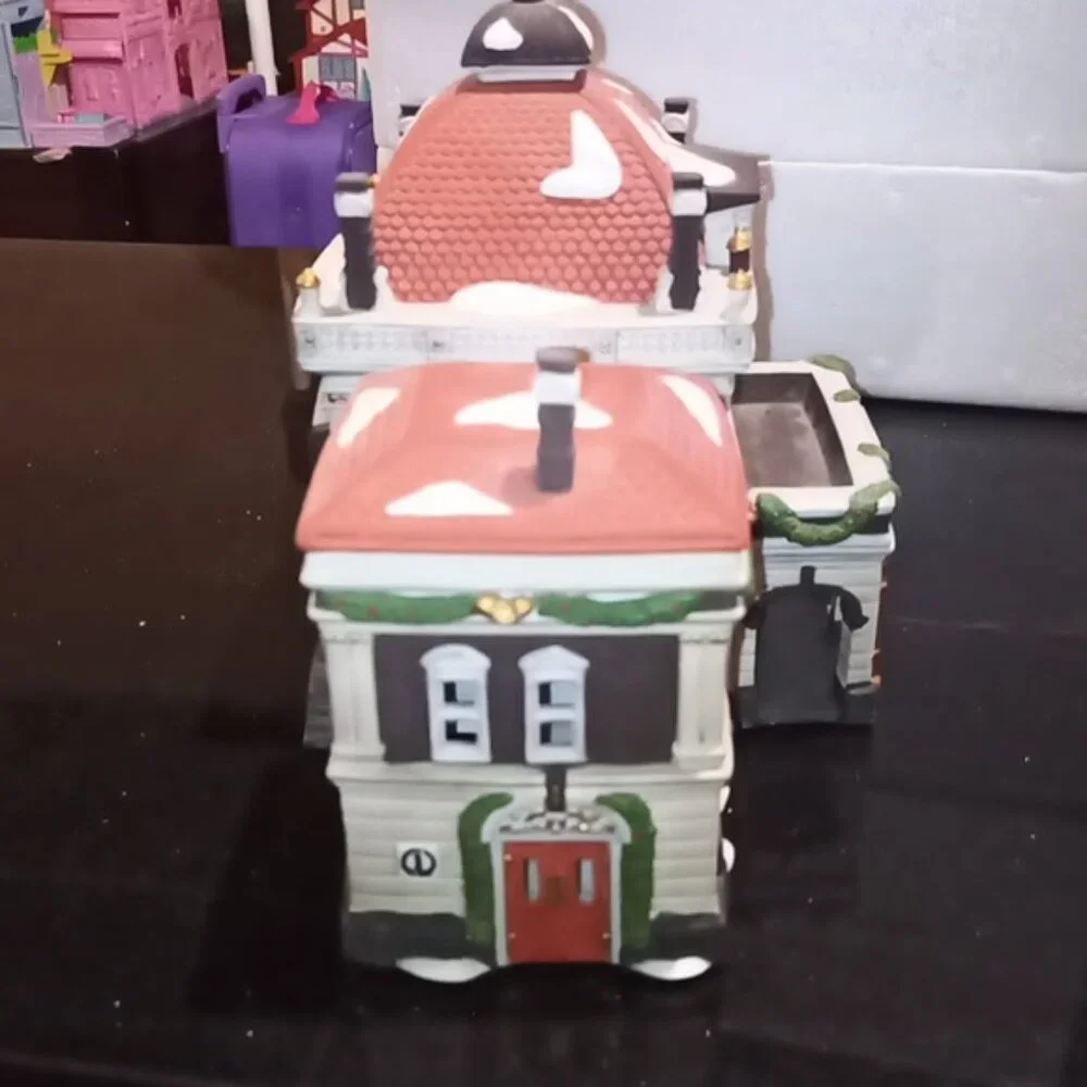 Vintage Dept 56 Victoria Station Dickens Christmas Village #5574-3 Herit…